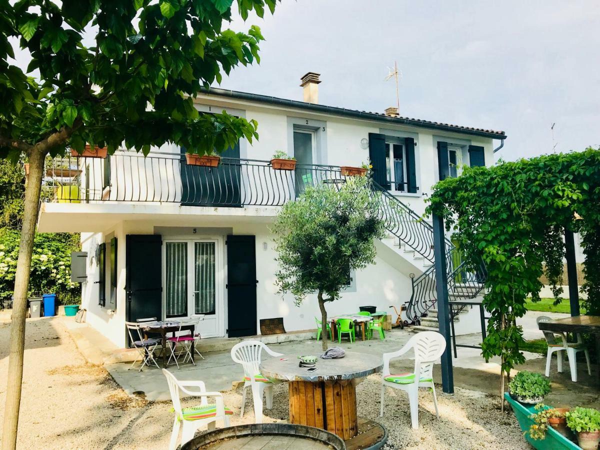 Chez Marinette Appartement Le Cailar Buitenkant foto
