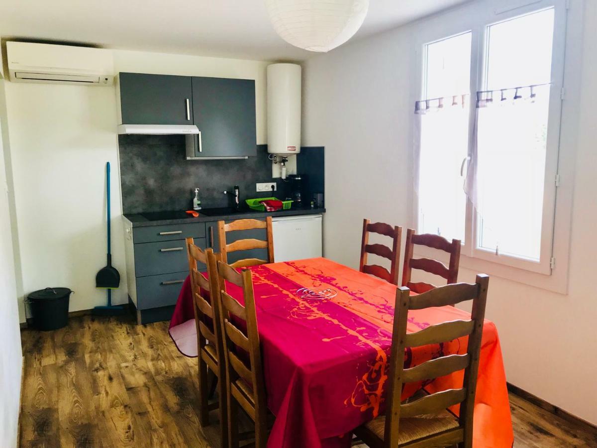 Chez Marinette Appartement Le Cailar Buitenkant foto